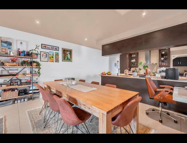 2 BEDROOM TOWNHOUSE FOR SALE IN OAKLANDS